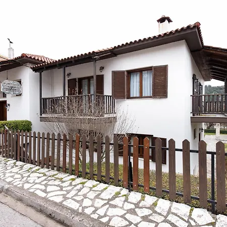 Amygdalies With Fireplace *