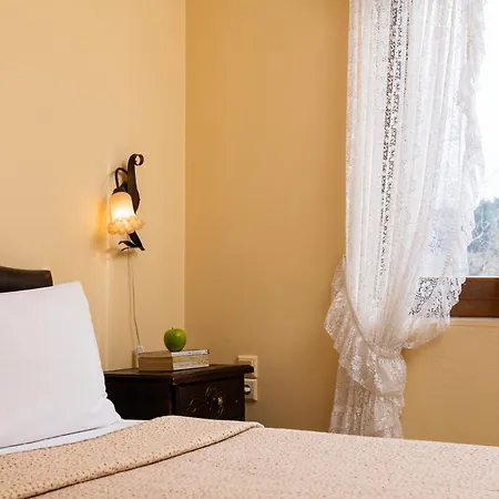 Appartement Amygdalies With Fireplace